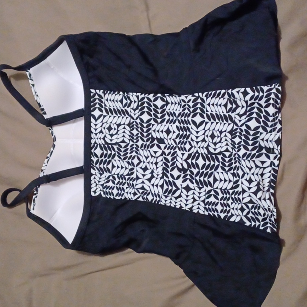 Croft and barrow tankini top - Picture 2 of 2